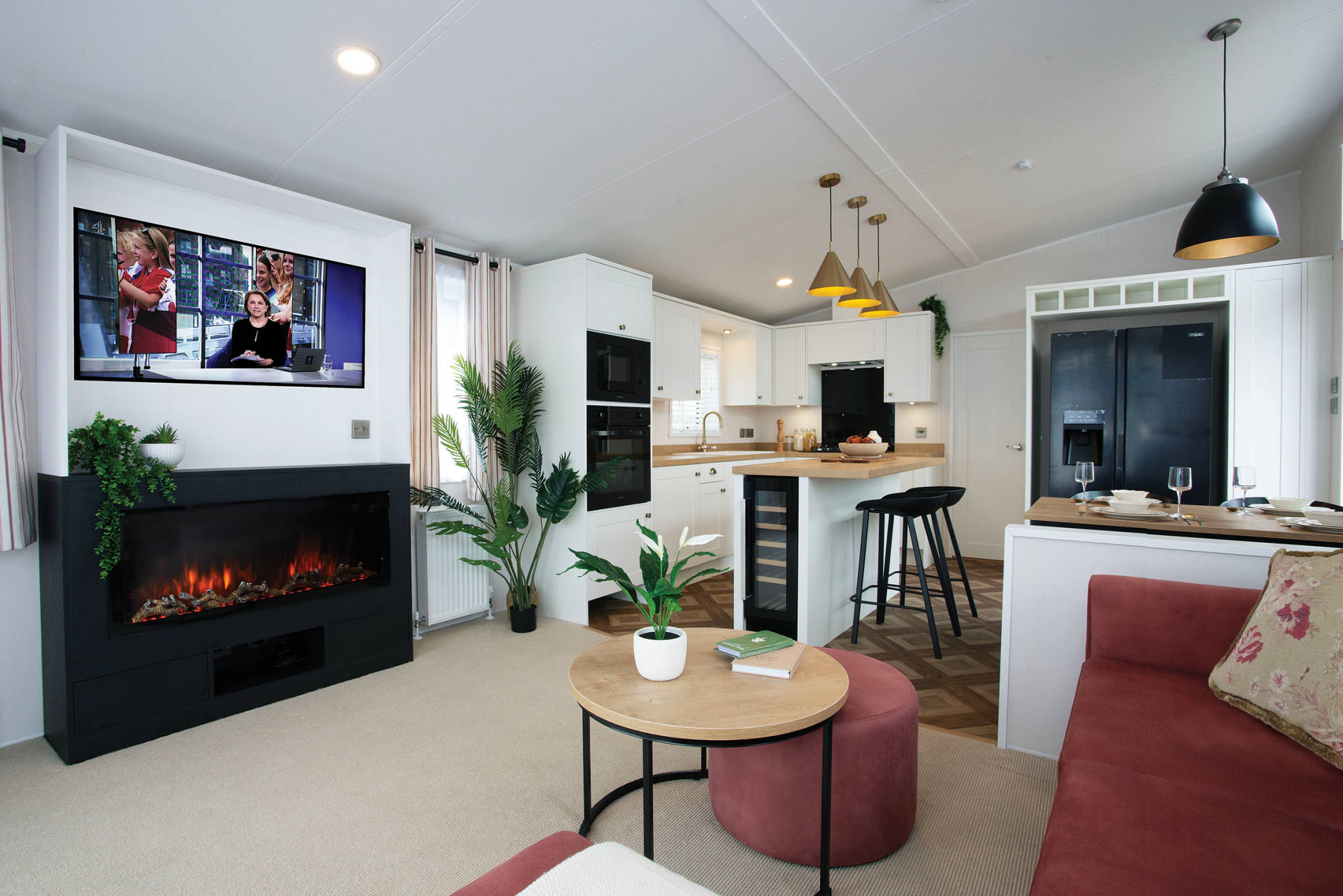Home Image 1