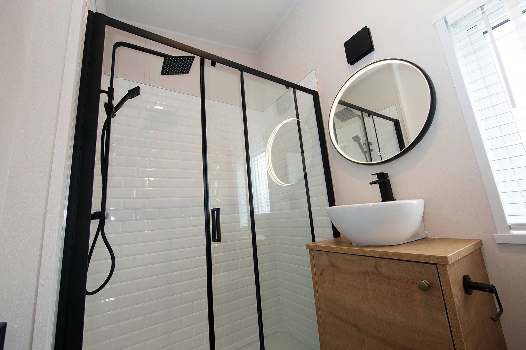 Home Image 6