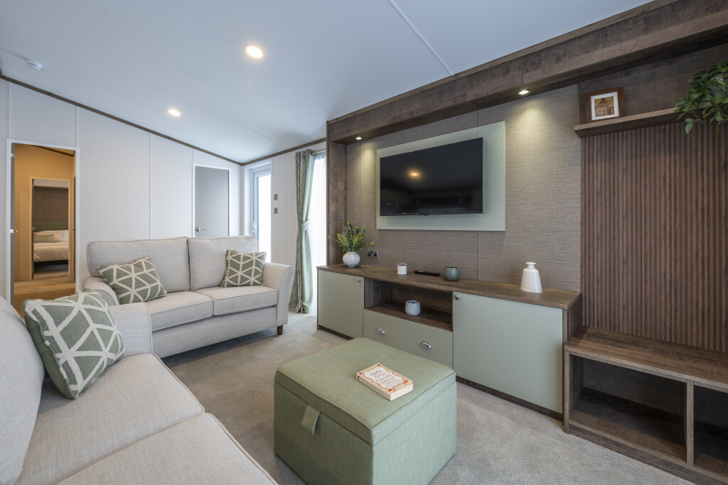 Home Image 8