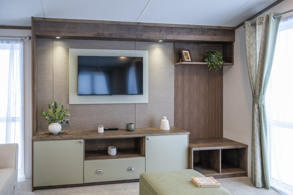Home Image 11