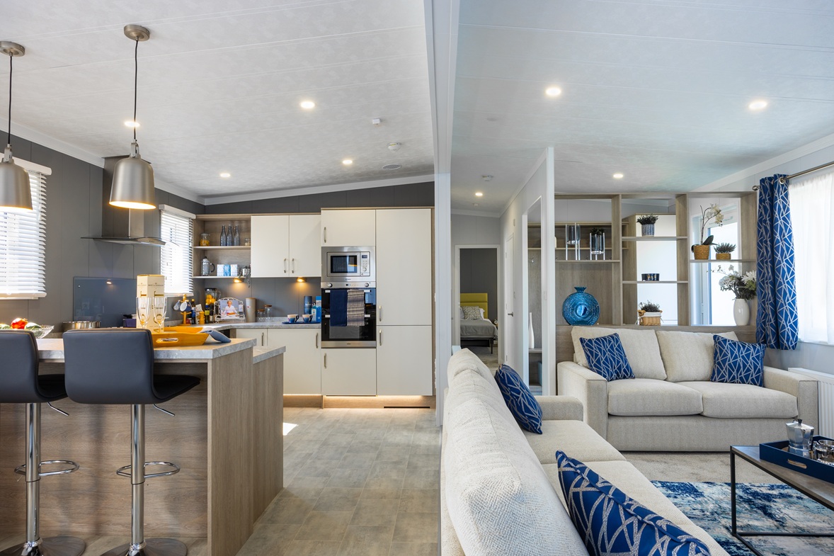 Home Image 14